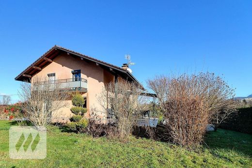 Luxury home in La Roche-sur-Foron, Haute-Savoie
