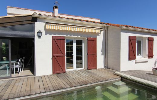 Maison de luxe à Mèze, Hérault