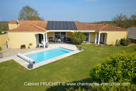Luxury home in Chantonnay, Vendée