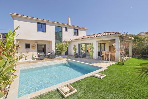 Maison de luxe à La Moutonne, Var