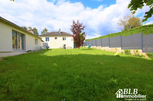 Πολυτελή κατοικία σε Lévis-Saint-Nom, Yvelines