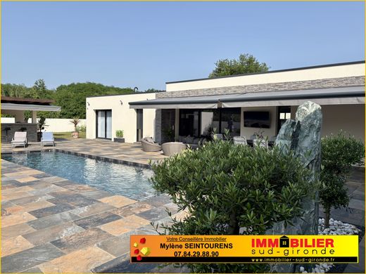 Luxury home in Langon, Gironde