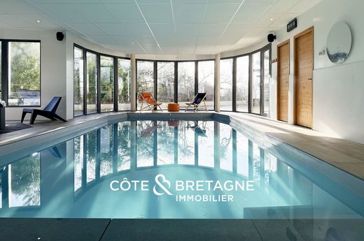 Luxury home in Trébeurden, Côtes-d'Armor