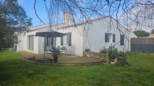 Luksusowy dom w L'Épine, Vendée