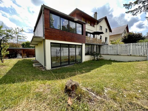 Luxury home in Rueil-Malmaison, Hauts-de-Seine