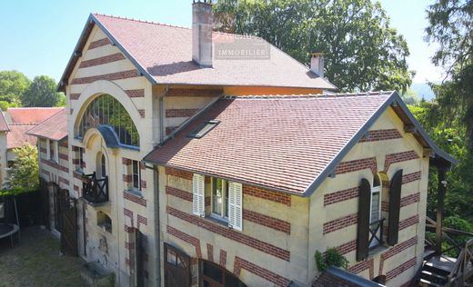 Luxus-Haus in Gouvieux, Oise