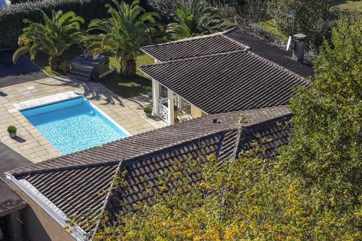 Luxury home in Saubion, Landes