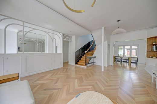 Luxury home in Rueil-Malmaison, Hauts-de-Seine