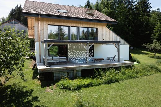 Casa de luxo - Saint-André-de-Boëge, Alta Sabóia