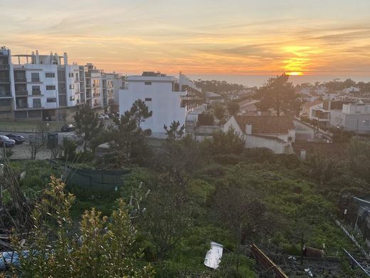 Grundstück in Almada, Distrito de Setúbal