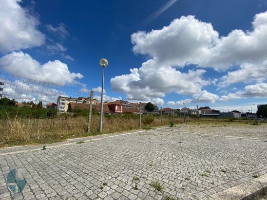 Grundstück in Maia, Distrito do Porto