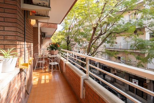 Apartment / Etagenwohnung in Barcelona, Provinz Barcelona