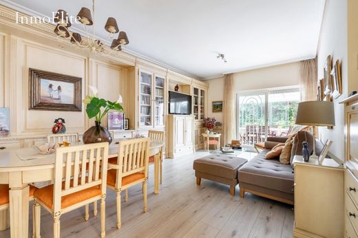 Apartment / Etagenwohnung in Pozuelo de Alarcón, Provinz Madrid