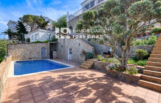 Luxus-Haus in Roses, Provinz Girona