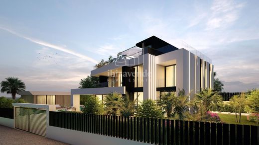 Luxe woning in Santa Eulària des Riu, Balearen