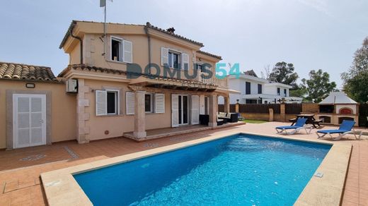 Πολυτελή κατοικία σε Platja de Muro, Illes Balears
