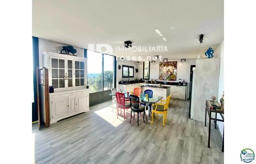 Luxury home in Pau, Province of Girona