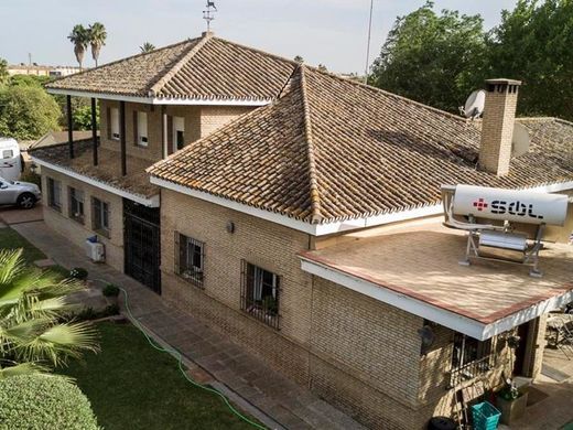 Villa in Dos Hermanas, Provincia de Sevilla