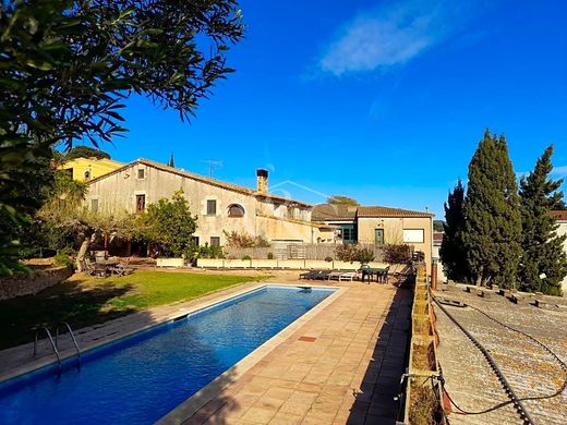 Villa a Mont-ras, Girona