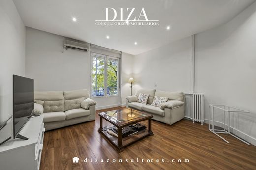 Apartment / Etagenwohnung in Madrid, Provinz Madrid