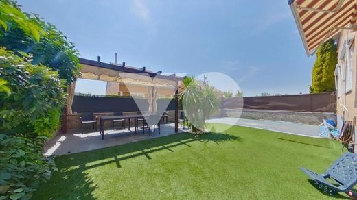 Semidetached House in Paracuellos de Jarama, Province of Madrid