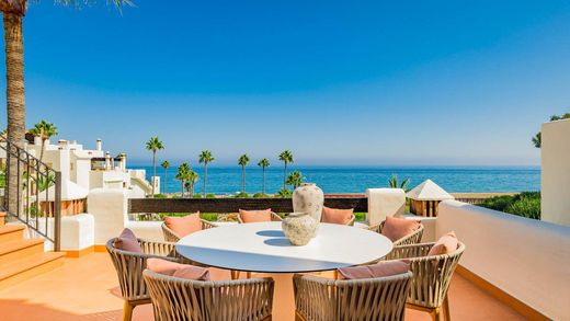 Penthouse in Estepona, Malaga