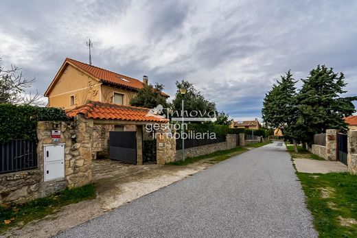 别墅  Navas de Ríofrío, Provincia de Segovia