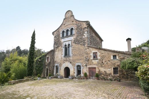 Country House in Brunyola, Province of Girona