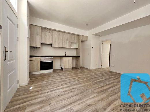 Apartment / Etagenwohnung in Madrid, Provinz Madrid