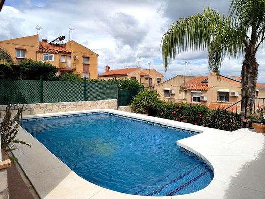 Twee-onder-een-kapwoning in Alhaurín de la Torre, Provincia de Málaga