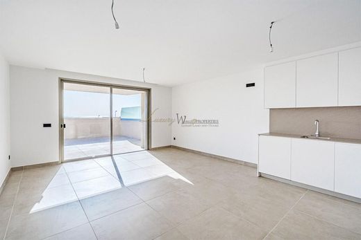 Apartment / Etagenwohnung in El Médano, Provinz Santa Cruz de Tenerife