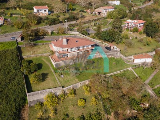 Villaviciosa, アストゥリアスのヴィラ