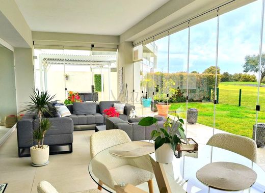 Apartment / Etagenwohnung in San Roque, Cádiz