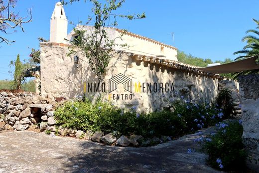 Landsitz in Es Castell, Balearen Inseln