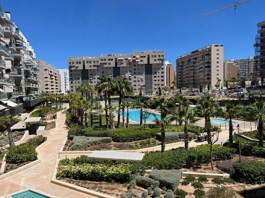 Apartment / Etagenwohnung in Alicante, Provinz Valencia