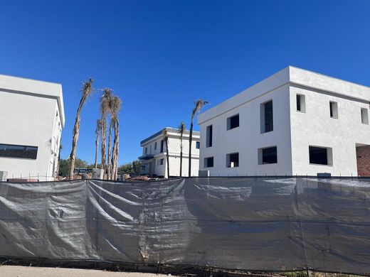 Twee-onder-een-kapwoning in Alhaurín de la Torre, Provincia de Málaga