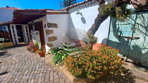 Загородный Дом, Tacoronte, Provincia de Santa Cruz de Tenerife