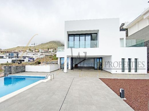 Villa in Costa Adeje, Province of Santa Cruz de Tenerife