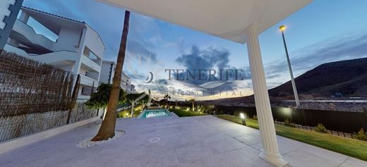 Villa in Los Cristianos, Province of Santa Cruz de Tenerife
