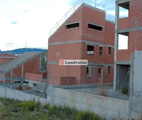 Grundstück in Lardero, Provinz La Rioja