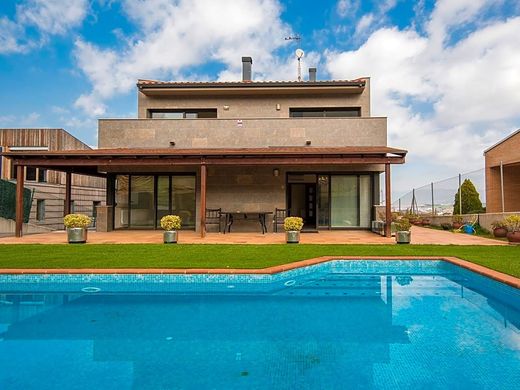 Villa en Montornès del Vallès, Provincia de Barcelona