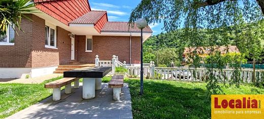 Вилла, Villanueva de Villaescusa, Provincia de Cantabria