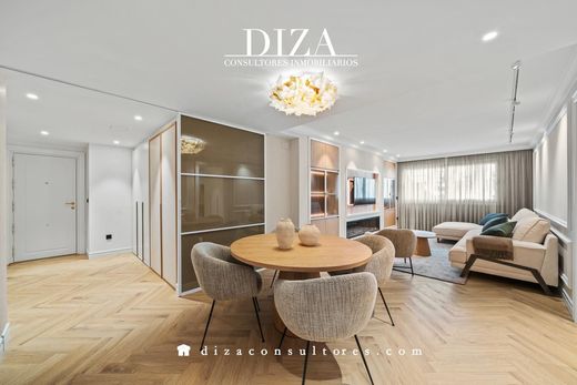 Apartment / Etagenwohnung in Madrid, Provinz Madrid