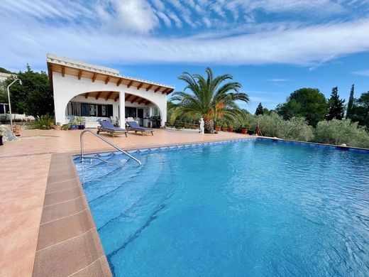 Country House in El Perelló, Province of Tarragona