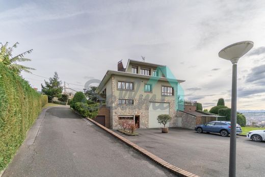 Villa in Oviedo, Provinz Asturien