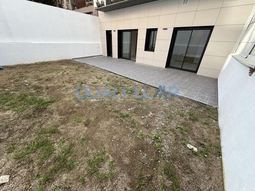 Piso / Apartamento en San Feliú de Llobregat, Provincia de Barcelona