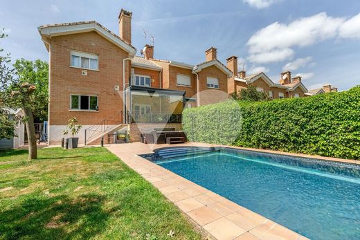 Villa multifamiliale à Villanueva de la Cañada, Province de Madrid