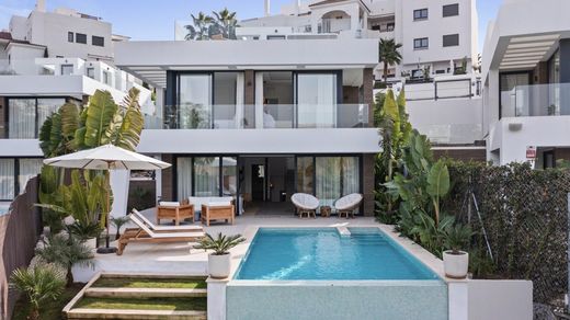 Villa in Estepona, Malaga