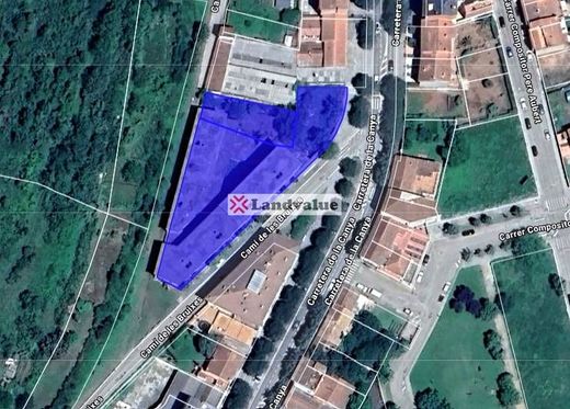 Land in Olot, Province of Girona