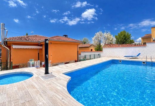 Willa w La Lastrilla, Provincia de Segovia